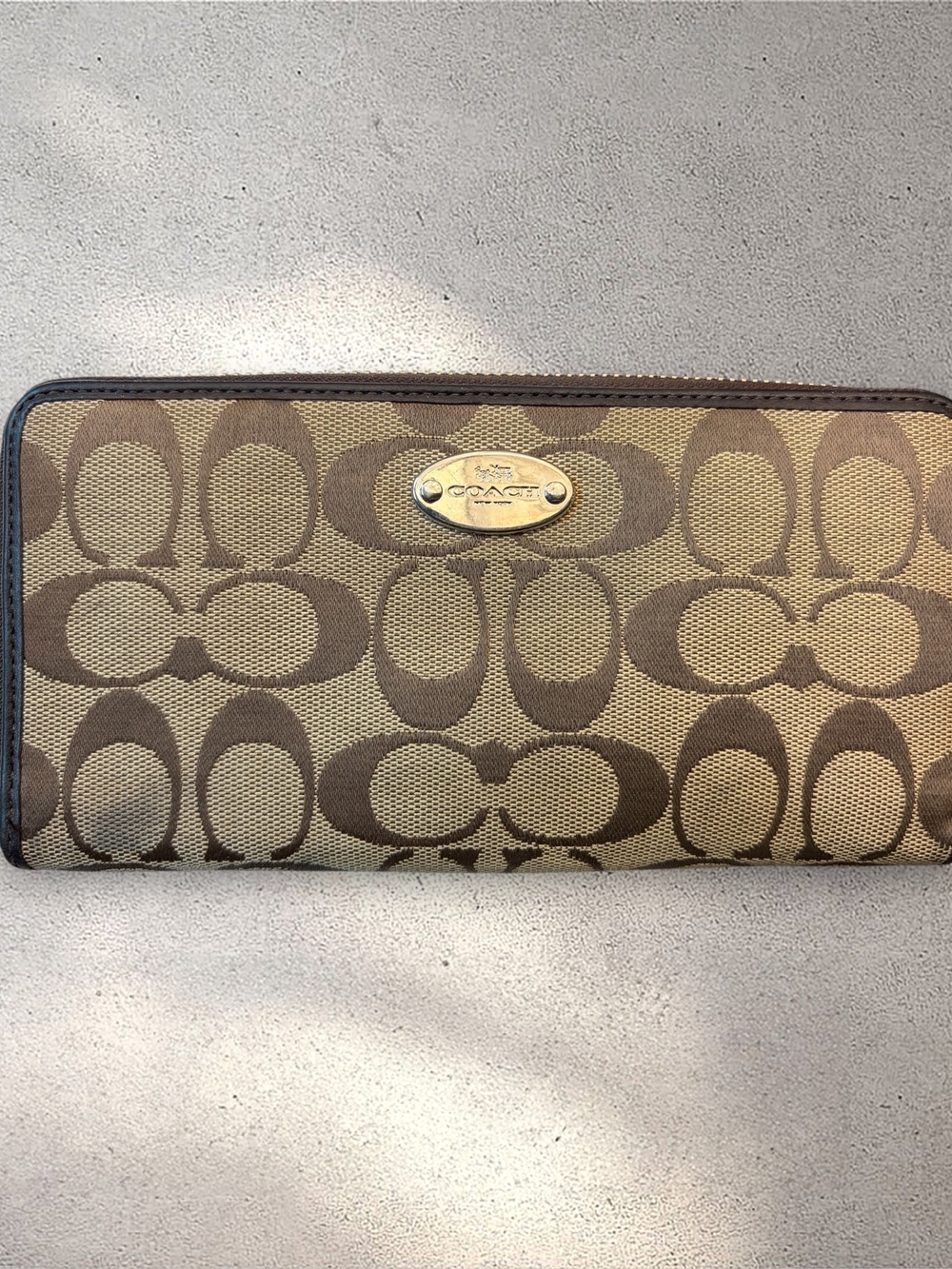 Coach Signature Jacquard Khaki/Brown Accordion Zip Wallet Silver Plaque